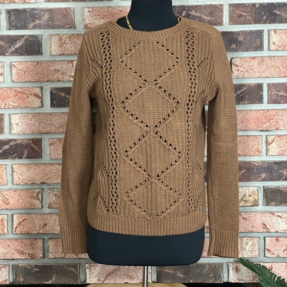 Old Navy Sweaters - Old Navy Crewneck Sweater